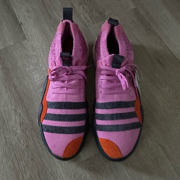 NWT Adidas Trae Young 2.0 Basketball Shoes - Picture 2 of 12